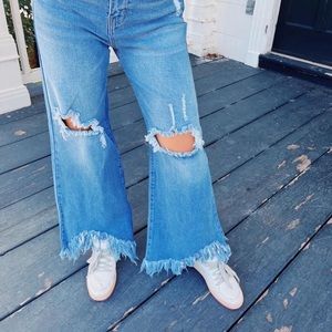 Super cute jeans from triple threads boutique!